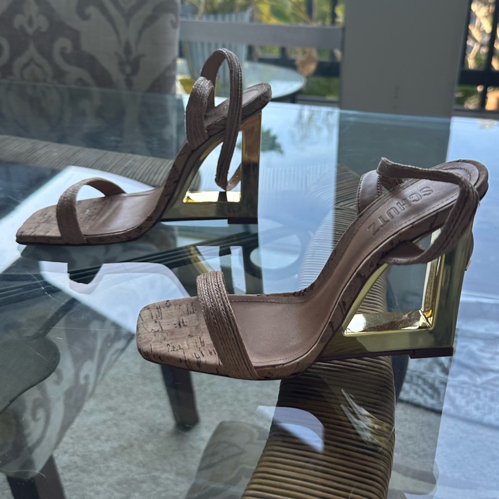 NWT Schutz Filipa Heels
